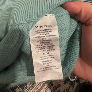 Vince medium cashmere sweater thumbnail 7