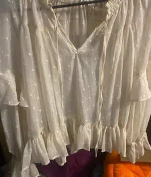 Blu pepper Women's Cream Ruffled V-Neck Blouse thumbnail 1
