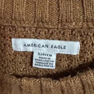 American Eagle unisex chunky oversized knit sweater Size S caramel camel brown thumbnail 2