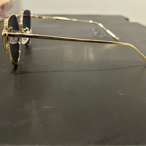 Pink and Gold Aviator Sunglasses with Metal Frames thumbnail 4