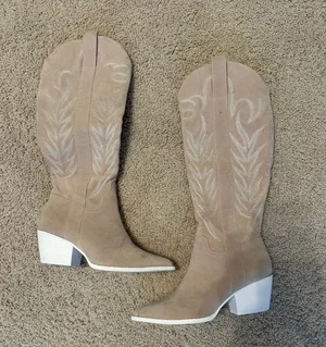 Cowgirl Boots thumbnail 4