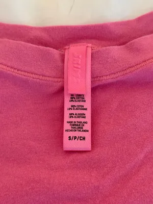 SKIMS Cropped Hot Pink Women's Fits Everybody T-Shirt thumbnail 2