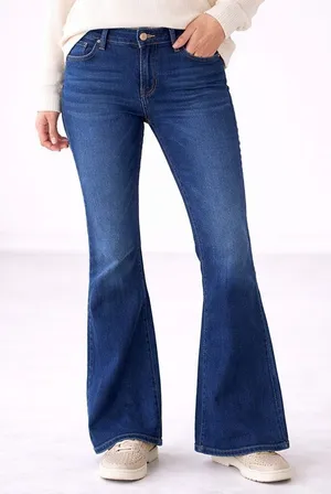 YMI Hyperdenim Women’s Bootcut Stretch Jeans 8 10 M Medium thumbnail 1