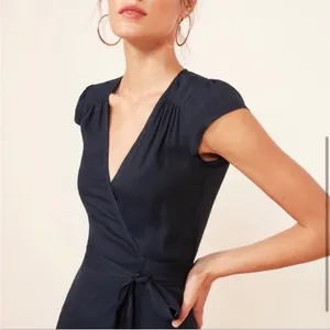 REFORMATION Navy Blue Chamomile Wrap Dress Size XS‎ thumbnail 3
