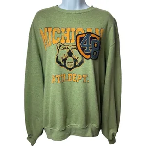 UO Michigan Varsity Patch Crew Neck Oversized Sweatshirt Collegiate Preppy M‎ thumbnail 2
