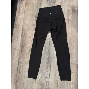 Lululemon Fast and Free‎ Size 4 Black Workout Leggings excellent condition thumbnail 2