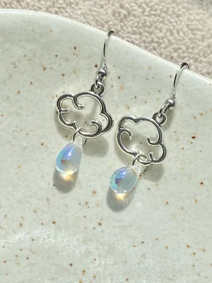 Handmade cute cloud teardrop dangle earrings ☁️💧 thumbnail 4