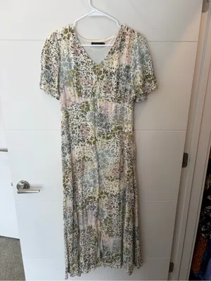 Mikarose Pastel Floral V-Neck Midi Dress thumbnail 2