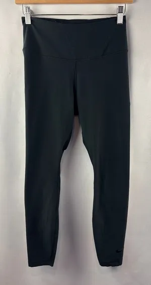 Women’s Nike Medium Black Sports Leggings thumbnail 1