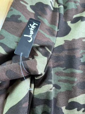 Justify Camo Quarter Zip Pullover Sweatshirt Size L Vibes Graphic thumbnail 9