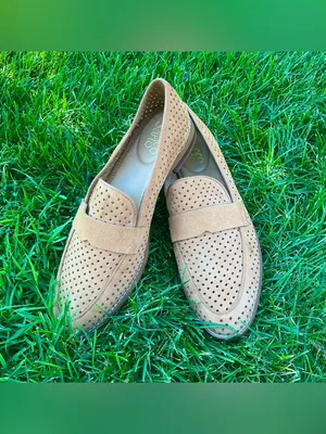 Franco Sarto Light Tan Perforated Suede Slip-On Loafers 🌸🌸 thumbnail 2