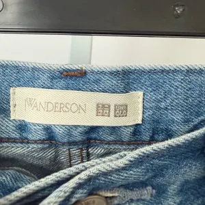 JW Anderson x Uniqlo sz 26x31‎ Straight Leg Jeans Blue Light Wash Minimalist thumbnail 4