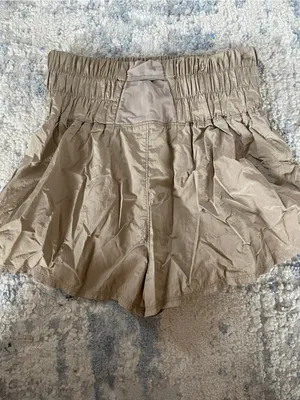 High-Waist Elastic Smocked Free People Movement Beige Women's Shorts thumbnail 2