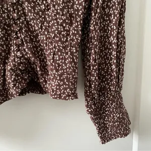 Abercrombie & Fitch Dark‎ Brown Patterned Blouse thumbnail 4