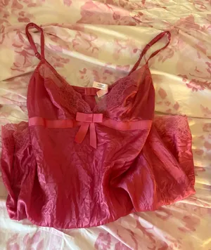 Pink bow Victoria’s Secret slip thumbnail 1
