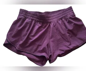 LULULEMON Seek The Heat Short II 2.5" Inseam Dark Adobe size 6 Yoga Run Workout thumbnail 1