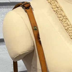 Vintage 70s Floral Tooled Cowhide Leather Crossbody Bag thumbnail 8