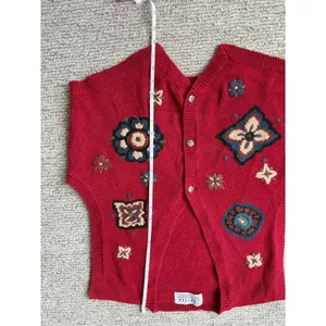 Jantzen 1980s Classics‎ Vintage Red Embroidered Button Sweater Vest Cottagecore thumbnail 7