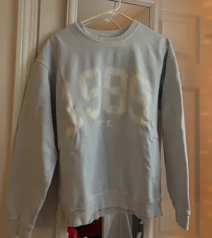 Taylor Swift 1989 Crewneck thumbnail 1