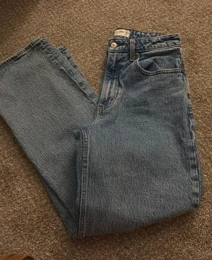 Abercrombie Curve Love The 90s Relaxed Jean thumbnail 1