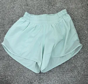 Lululemon Shorts 2.5" Hotty Hot thumbnail 1