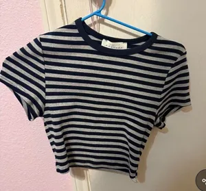 American Threads Top thumbnail 1
