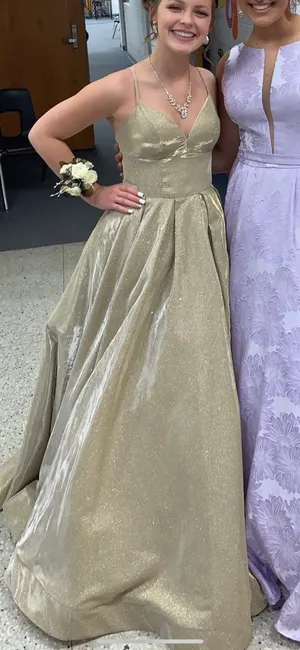 Gown thumbnail 3