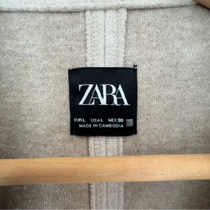 Zara Buttoned soft coat Sand size large shacket trench thumbnail 5