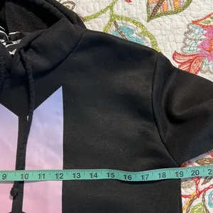 BTS LOVE YOURSELF medium (8) hoodie striped add on sleeves and around neck thumbnail 3