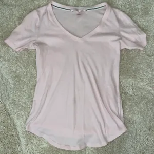 Victoria's Secret Tshirt thumbnail 3