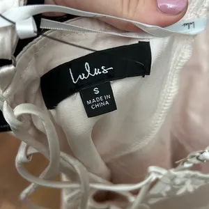 Lulus Satin Floral Wide Leg Jumpsuit Formal Evening Party size‎ small thumbnail 3