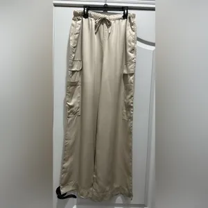 Z Supply New with tabs khaki cargo pants Womens wide‎ leg pants Size Large thumbnail 4