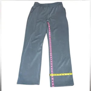 NWT Lululemon Athletica High Rise Softstreme Pants in Rhino Grey Size 8 thumbnail 4