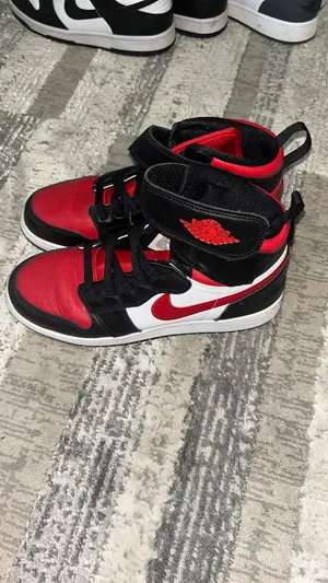 Kids nike jordan’s thumbnail 3