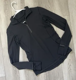 Lululemon Quarter-Zip Pullover Sweater fitted mens Black (size 6) athleisure gym thumbnail 1