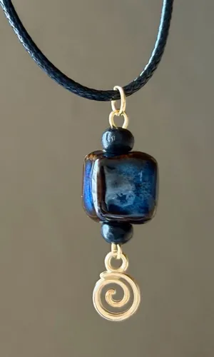 Handmade cube ceramic swirl chic boho retro vintage style necklace💙 thumbnail 2