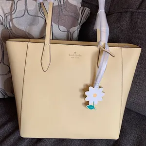 Authentic KATE SPADE Saffiano leather zip top Tote/Flower charm thumbnail 1