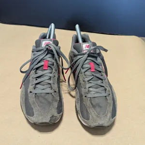 New Balance 442 Suede Sneakers Running Shoes Gray Pink Womens 7.5 Activewear thumbnail 5