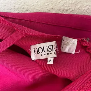 House of CB “Sasha” Hot Pink Midi Bandage Dress‎ NWOT size XS thumbnail 14