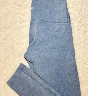 Lululemon High-Rise Leggings Washed Blue / Vintage Look thumbnail 1