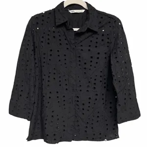 ZARA Eyelet Shirt XS Black Boho Coastal Button Up Embroidered Top thumbnail 4