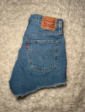 Levi’s 501 Denim Shorts thumbnail 2