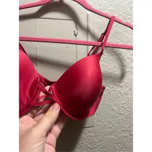 Victoria’s Secret Red Full Coverage Bra Woman’s Size 34C thumbnail 5