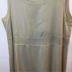 Vintage Clio Sleeveless Maxi Dress in Light Olive Beachy Travel Lightweight Med thumbnail 4