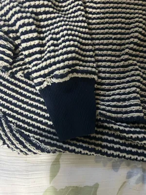 American Eagle V-Neck Oversized Navy Striped Sweater thumbnail 4