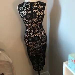 Black Lace Dress Nude Liner Approximately Sz S thumbnail 9