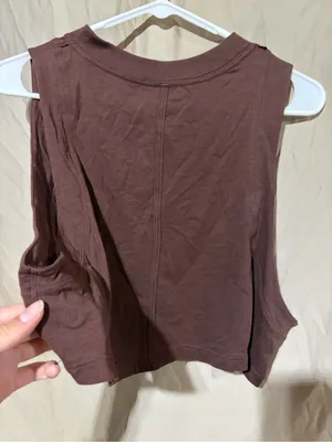 Lululemon tank top thumbnail 3