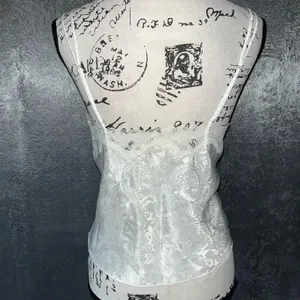 Victoria’s Secret‎ lace silky camisole medium thumbnail 8