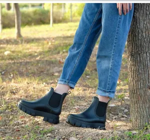 - New Termiyinful boots Size 9 New in box women’s rain boots outdoor boot… thumbnail 4