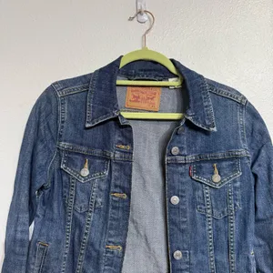 Levi’s Medium Wash Classic Denim Trucker Jacket Sz XS thumbnail 3
